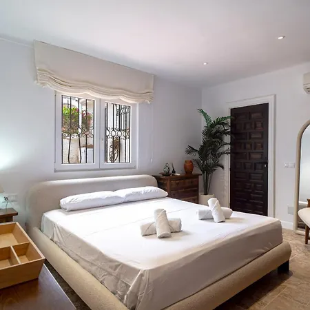 La Casita- Private Pool & Walk To Villa